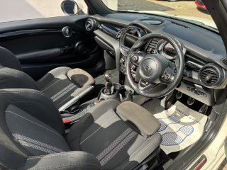 /photos/293/10fcefed-850f-019f-730c-45d274c6e7f3_i320x240.jpg
