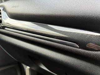 /photos/293/199e1d59-13b5-8170-78a1-702d6a2f2aee_i320x240.jpg