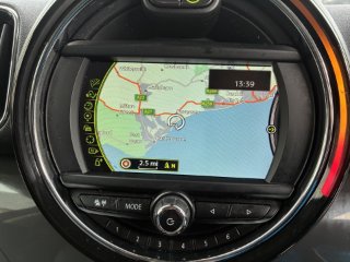 /photos/293/35ab38bd-c4ef-016c-7a0c-e19a3134e081_i320x240.jpg
