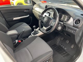 /photos/293/3f0eb998-d26c-7d35-bf3c-b507d8f1667a_i320x240.jpg