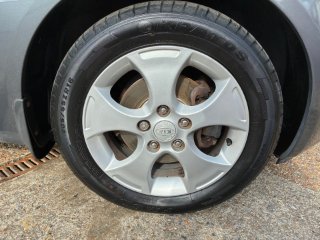 /photos/293/43d8d156-d8aa-18d3-75ca-e8bdf8a59d32_i320x240.jpg