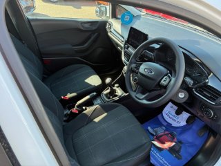 /photos/293/ab4ff68e-6f65-0196-bbc5-9ea25ec9133d_i320x240.jpg