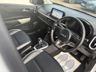 /photos/293/b7fd01d7-8ee6-4c6c-adbc-eaa4dd79216c_i320x240.jpg