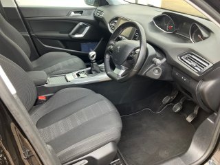 /photos/293/c11f4877-97af-f763-6b89-a525b1b46ec6_i320x240.jpg
