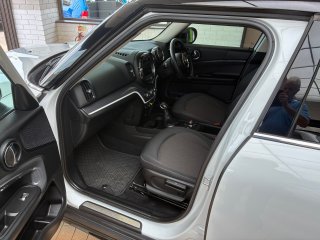 /photos/293/c8741218-51be-85c8-ccf5-ecd19c8f7be3_i320x240.jpg