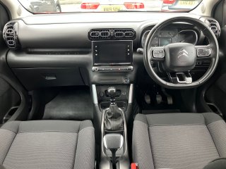 /photos/293/dbd058da-50f5-956f-1d76-a2a4c990a4ee_i320x240.jpg