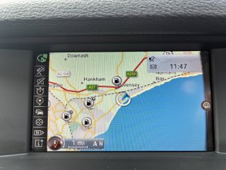 /photos/293/e7251066-2bf4-4bdb-49e5-015a8a9622a8_i320x240.jpg