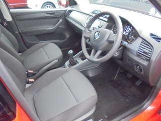 /photos/293/e95686bd-f1fa-2436-dc5b-753c512ca05d_i320x240.jpg