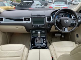 /photos/293/ffacbe6a-128a-5b0a-4716-f12a1206ba86_i320x240.jpg